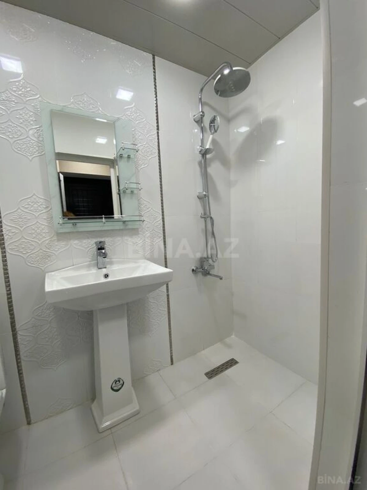 Satılır 2 otaqlı mənzil 60 m²