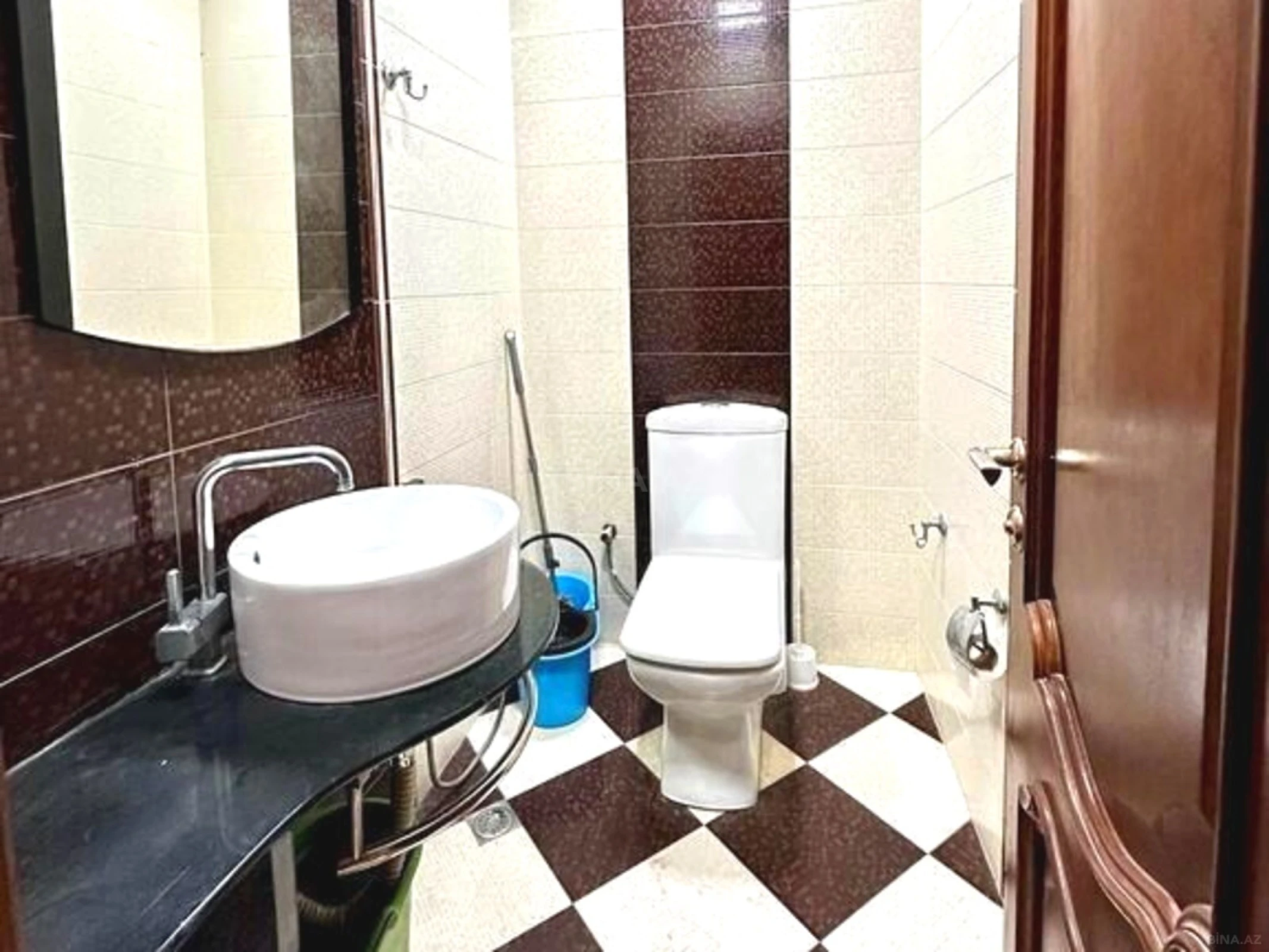 Satılır 3 otaqlı mənzil 130 m²