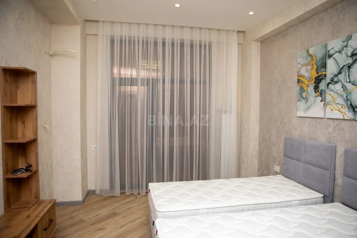 Satılır 2 otaqlı mənzil 90.9 m²