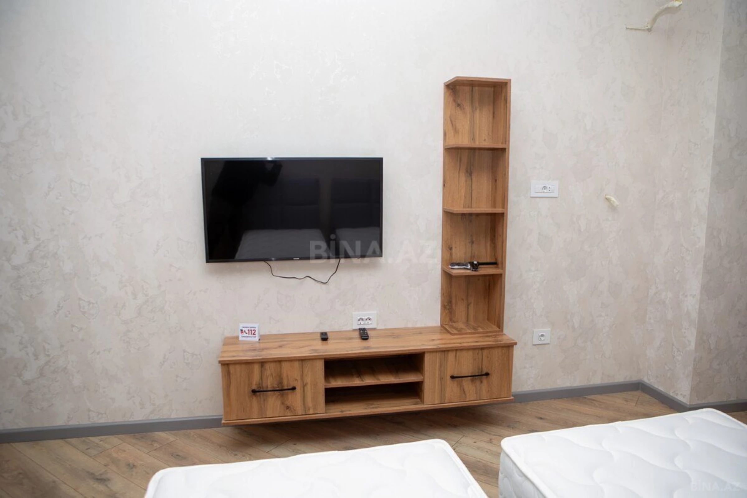 Satılır 2 otaqlı mənzil 90.9 m²