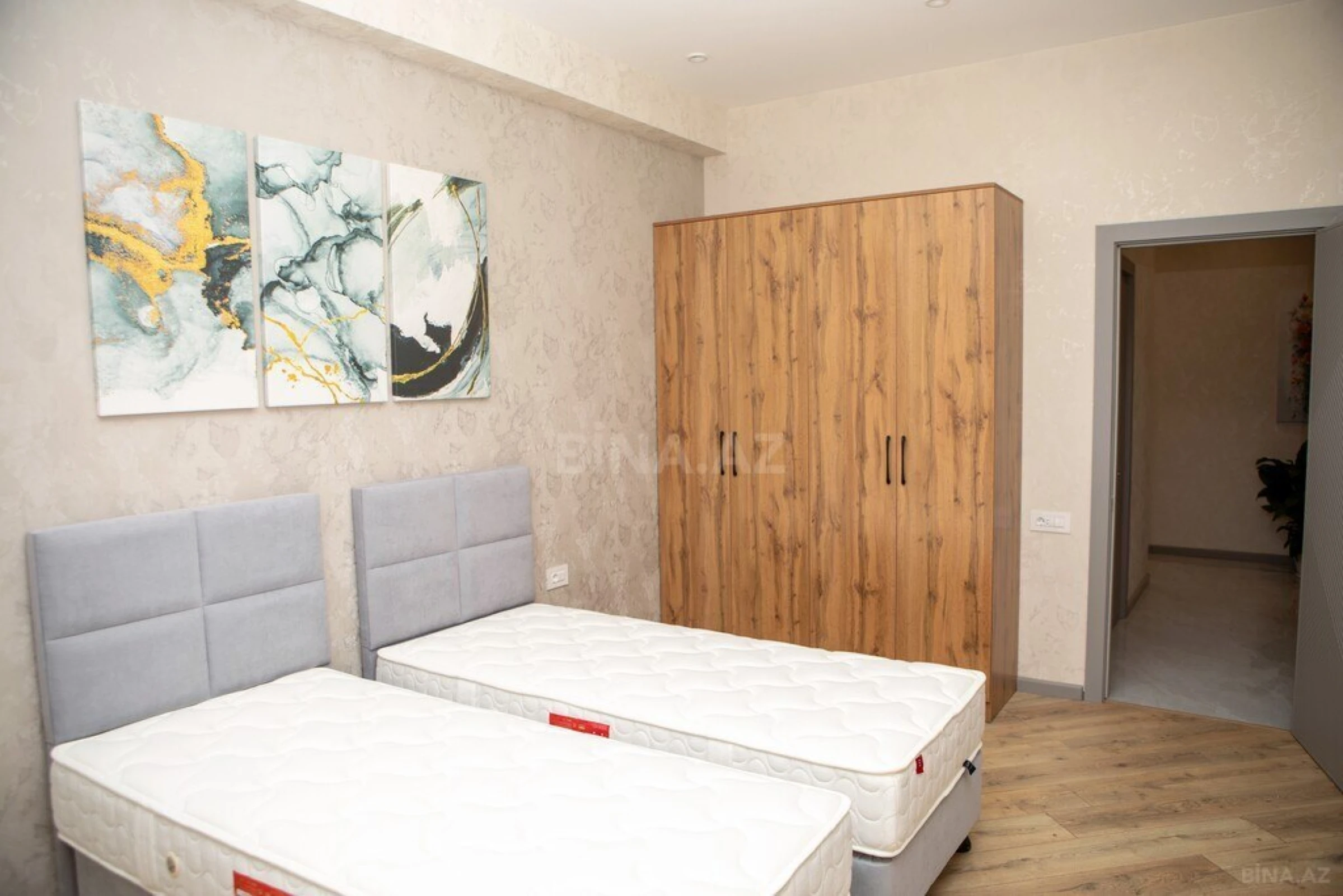 Satılır 2 otaqlı mənzil 90.9 m²