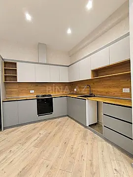 Satılır 2 otaqlı mənzil 90.9 m² — Bakı, İnşaatçılar 2 otaq 90.90 m²