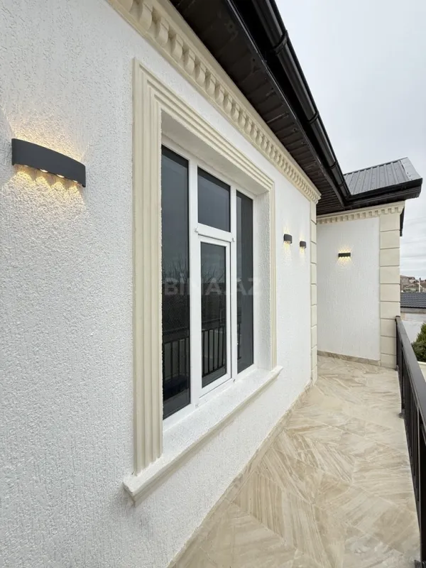 Satılır 4 otaqlı həyət evi 175 m²