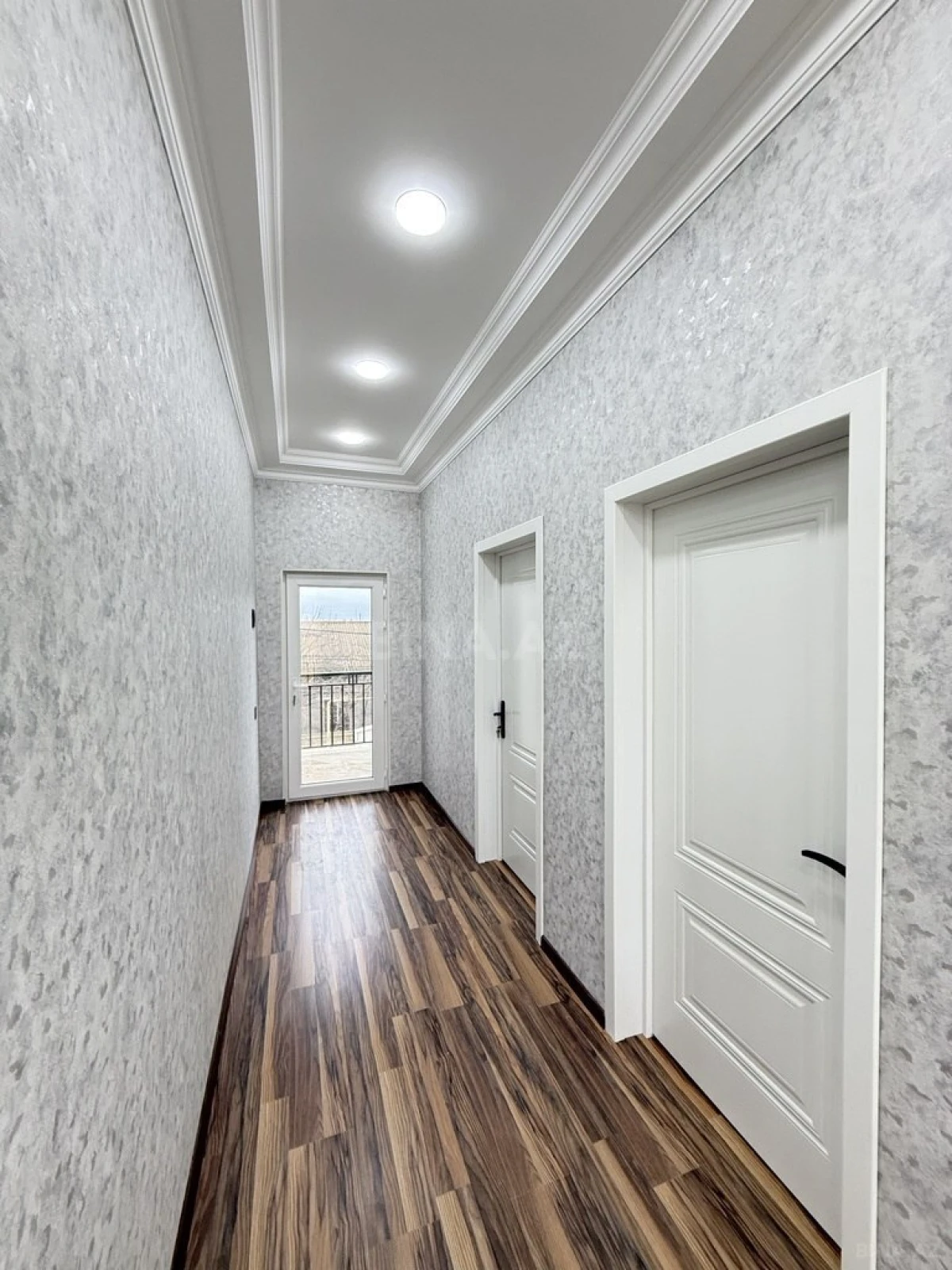 Satılır 4 otaqlı həyət evi 175 m²