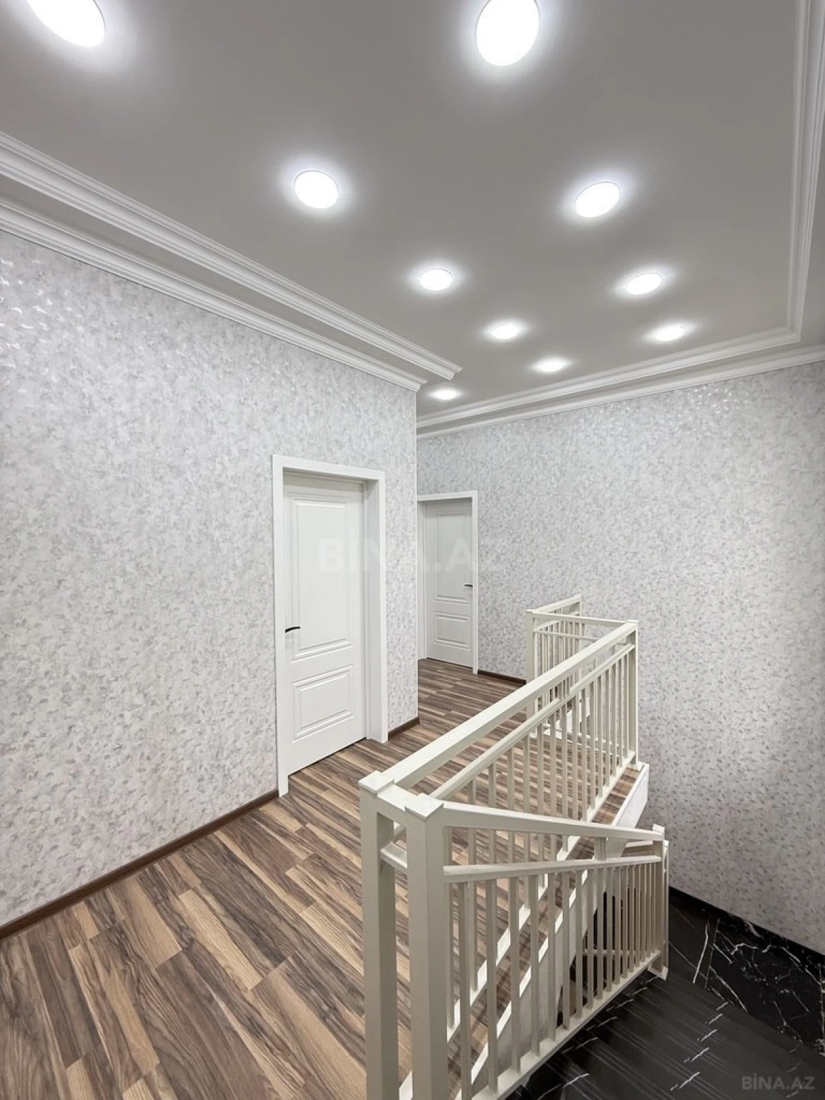Satılır 4 otaqlı həyət evi 175 m²