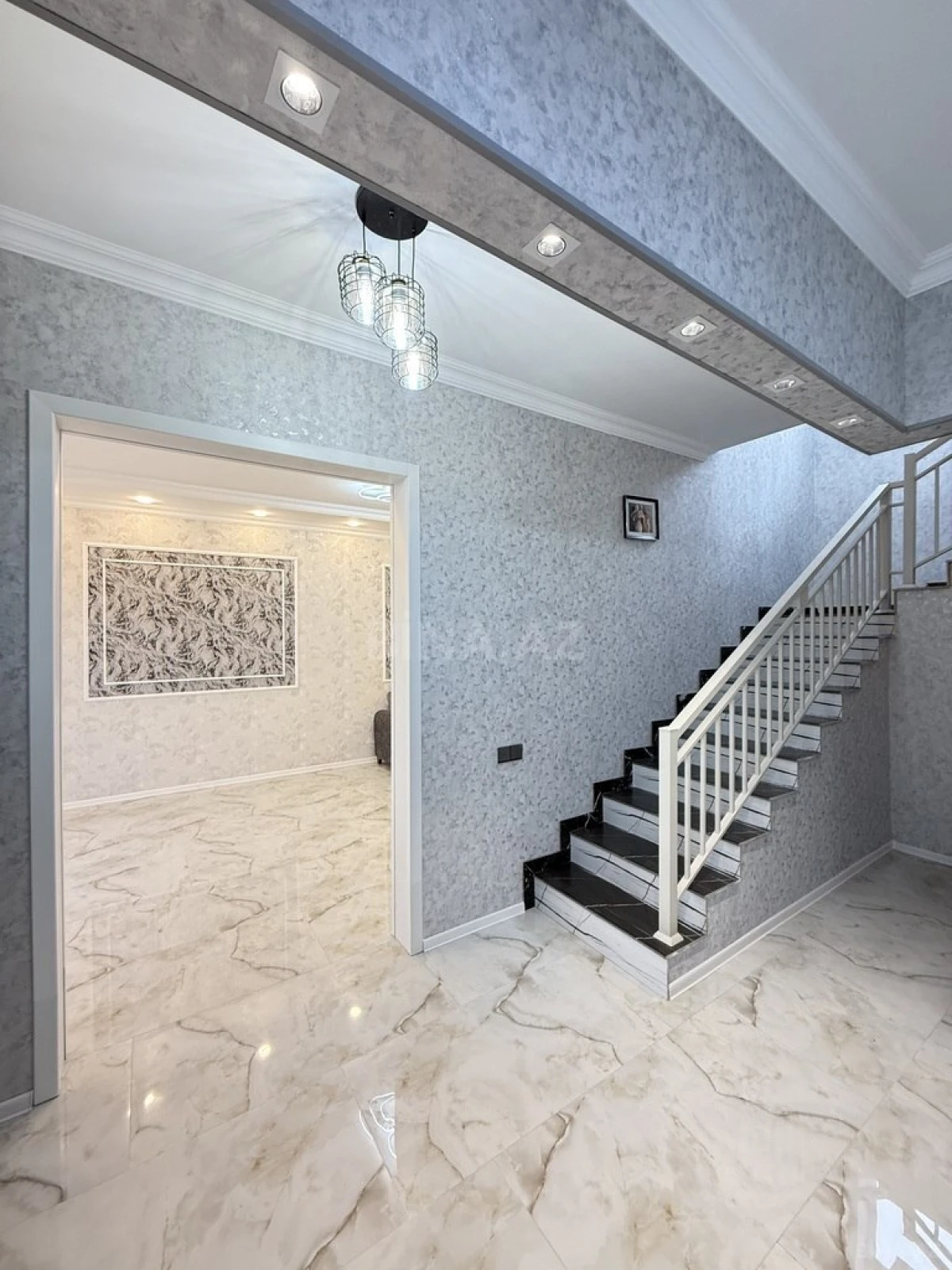 Satılır 4 otaqlı həyət evi 175 m²