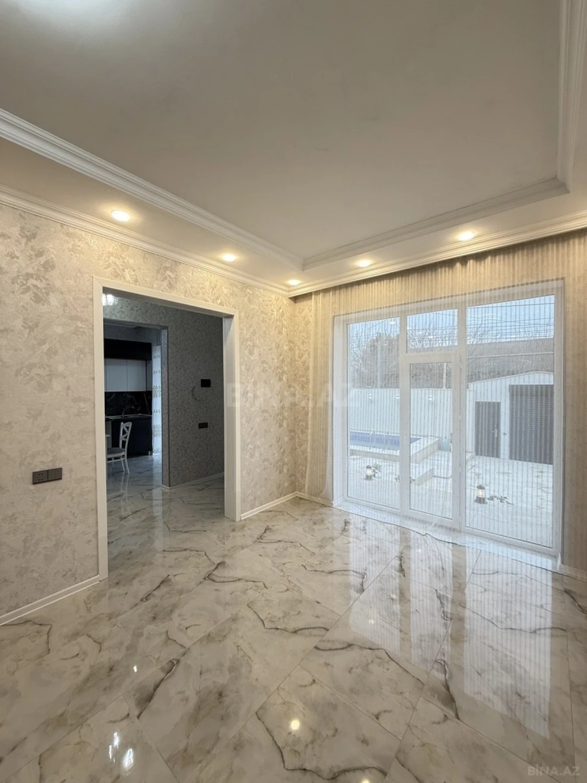 Satılır 4 otaqlı həyət evi 175 m²
