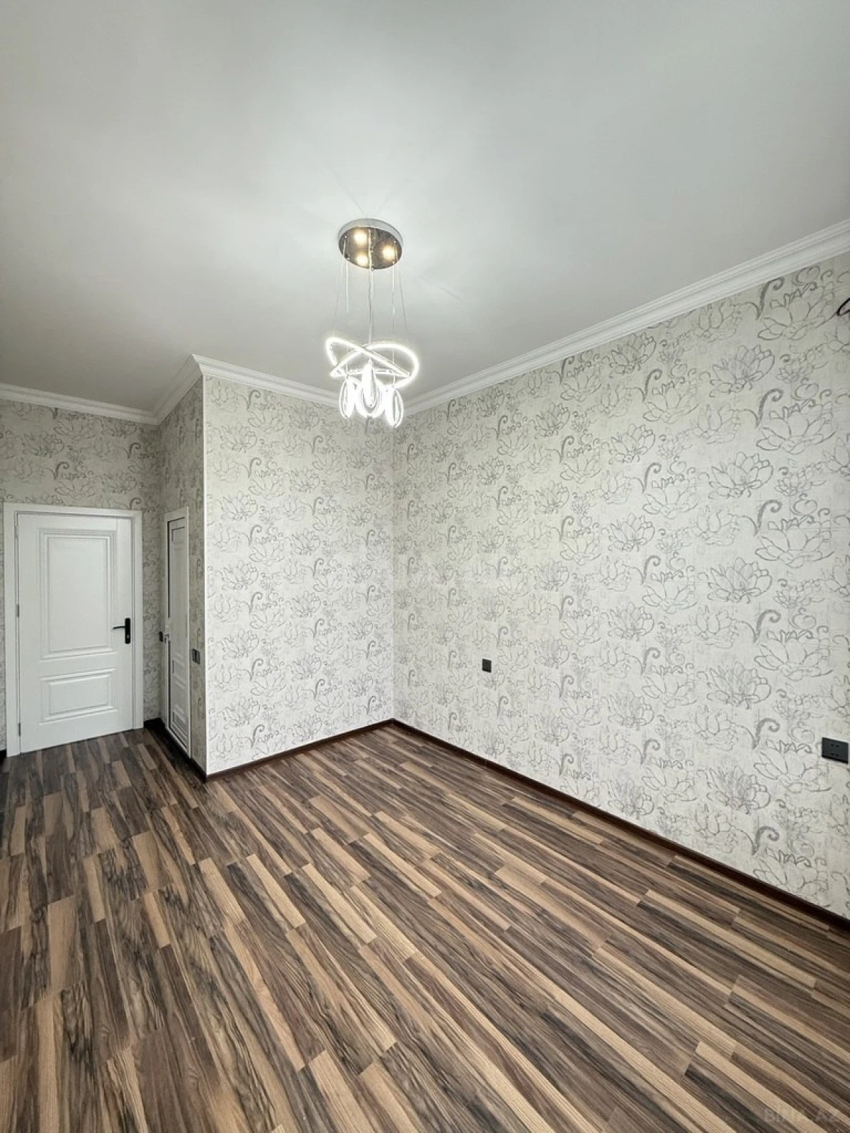 Satılır 4 otaqlı həyət evi 175 m²