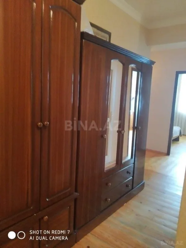 Satılır 2 otaqlı mənzil 79 m²