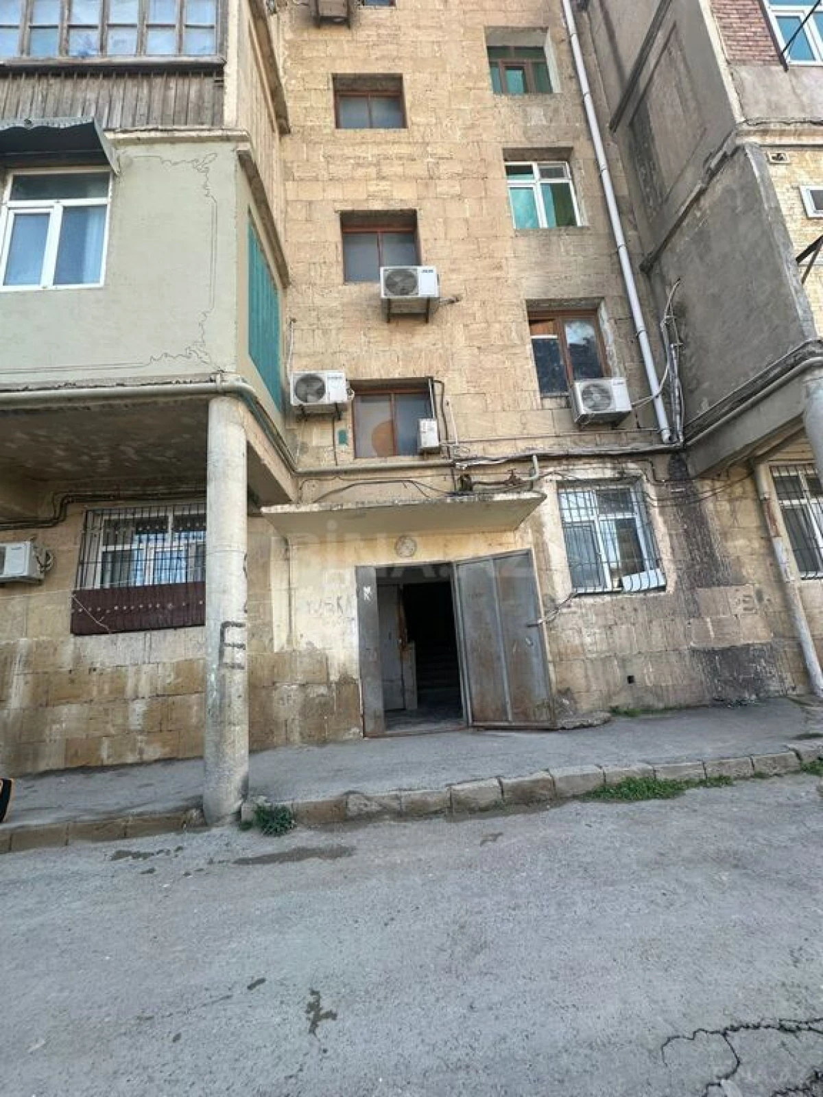 Satılır 3 otaqlı mənzil 59 m²