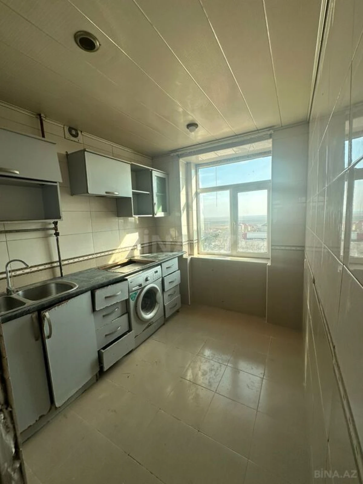 Satılır 3 otaqlı mənzil 59 m²