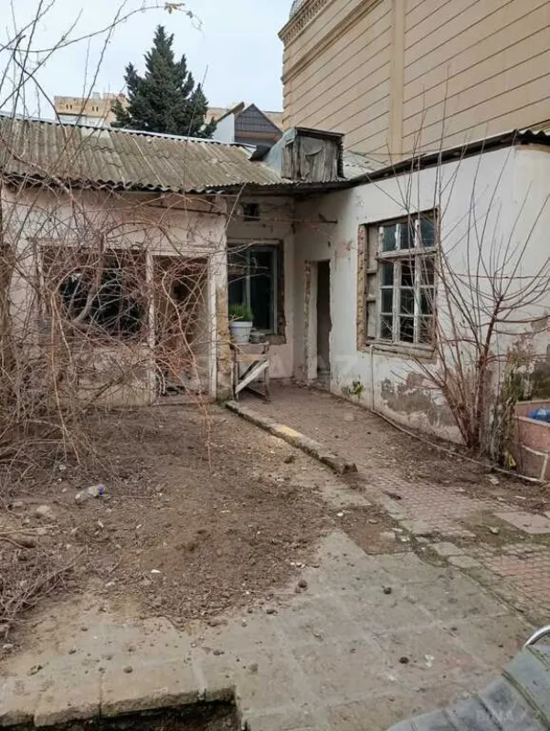 Satılır torpaq sahəsi 8 m²