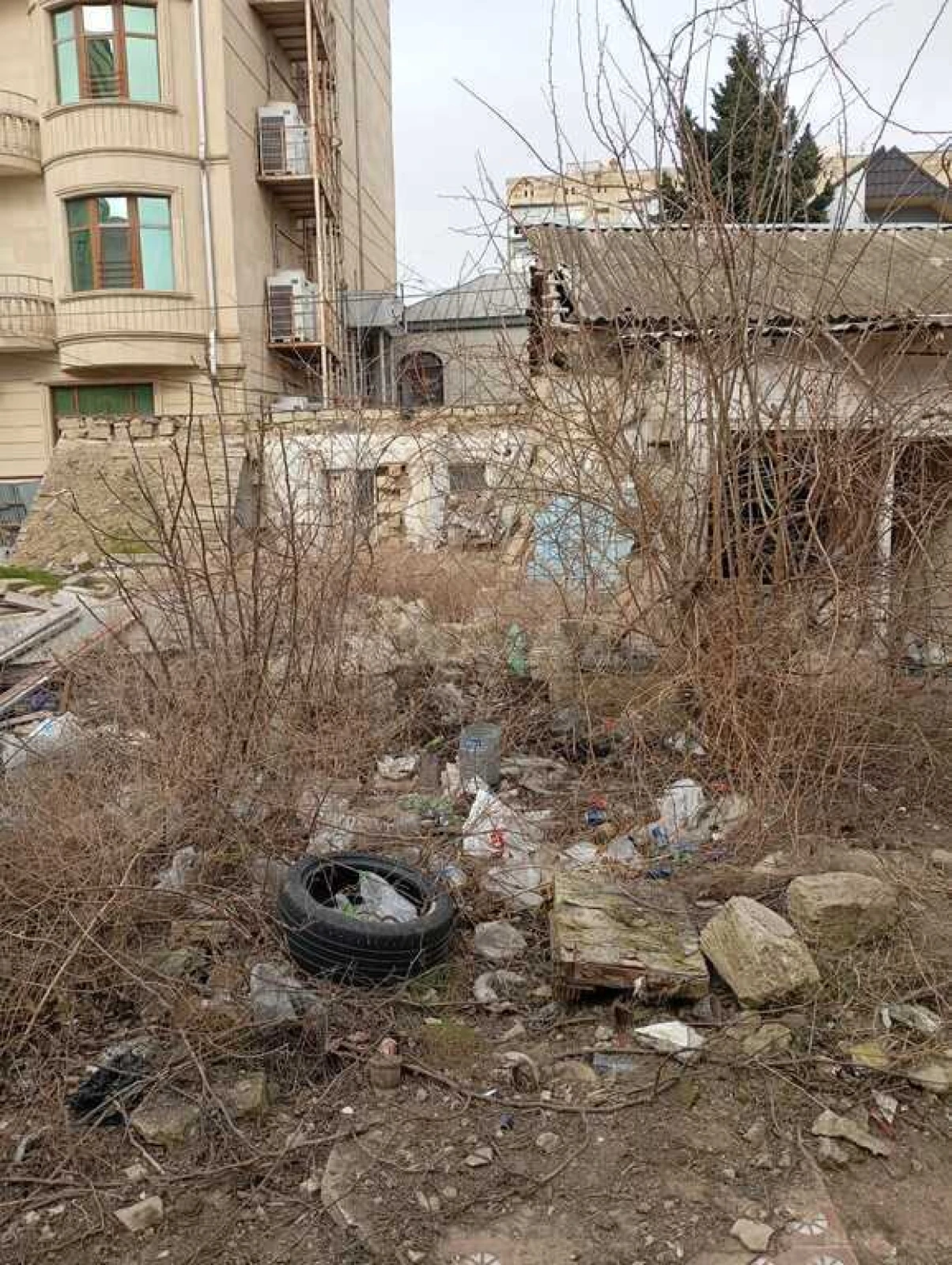 Satılır torpaq sahəsi 8 m²