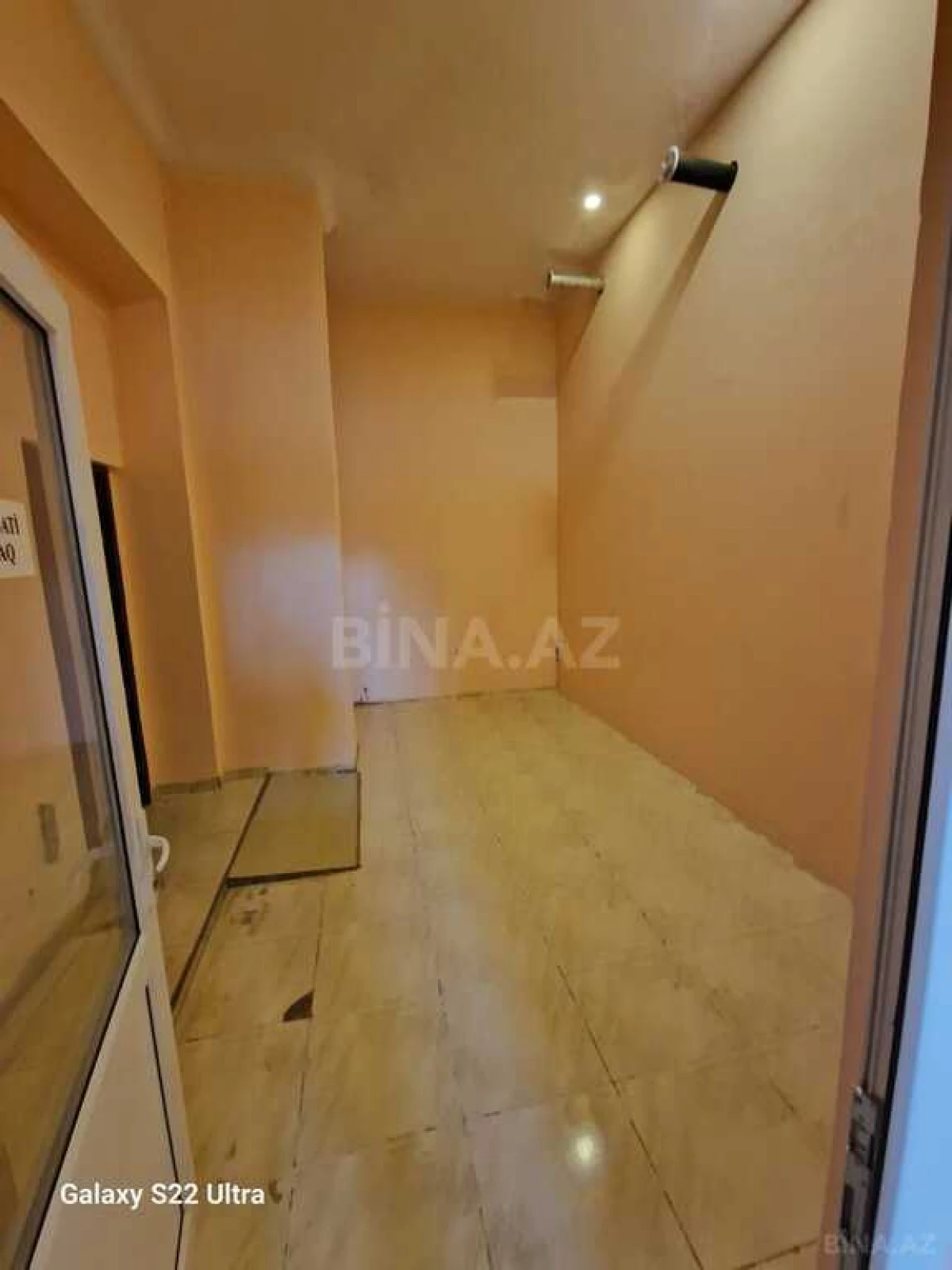 Satılır obyekt 210 m²