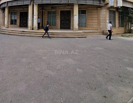 Satılır obyekt 210 m²