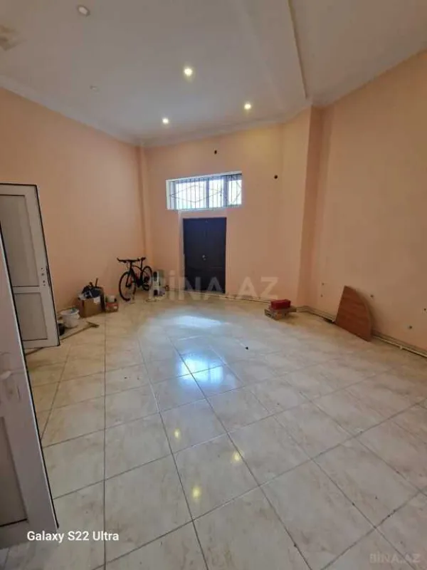 Satılır obyekt 210 m²