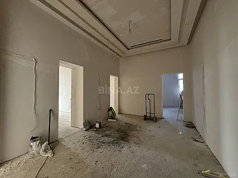 Satılır 4 otaqlı mənzil 423 m²