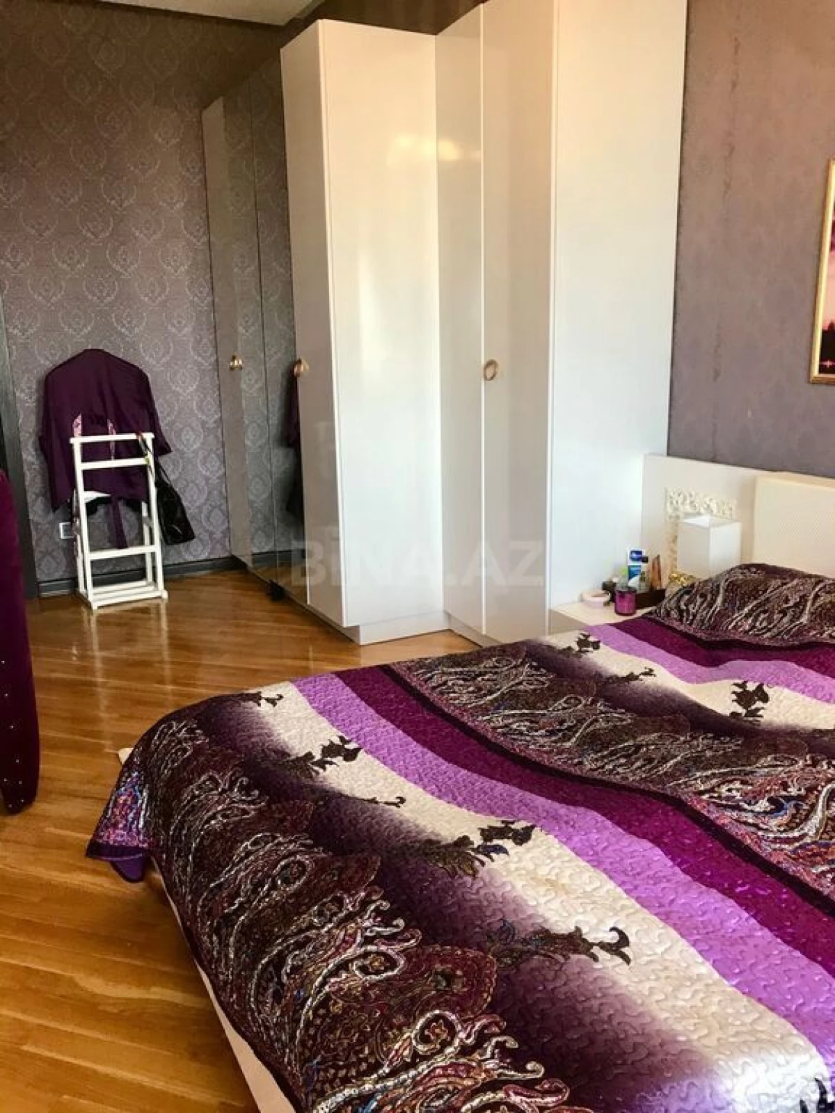 Satılır 3 otaqlı mənzil 130 m²