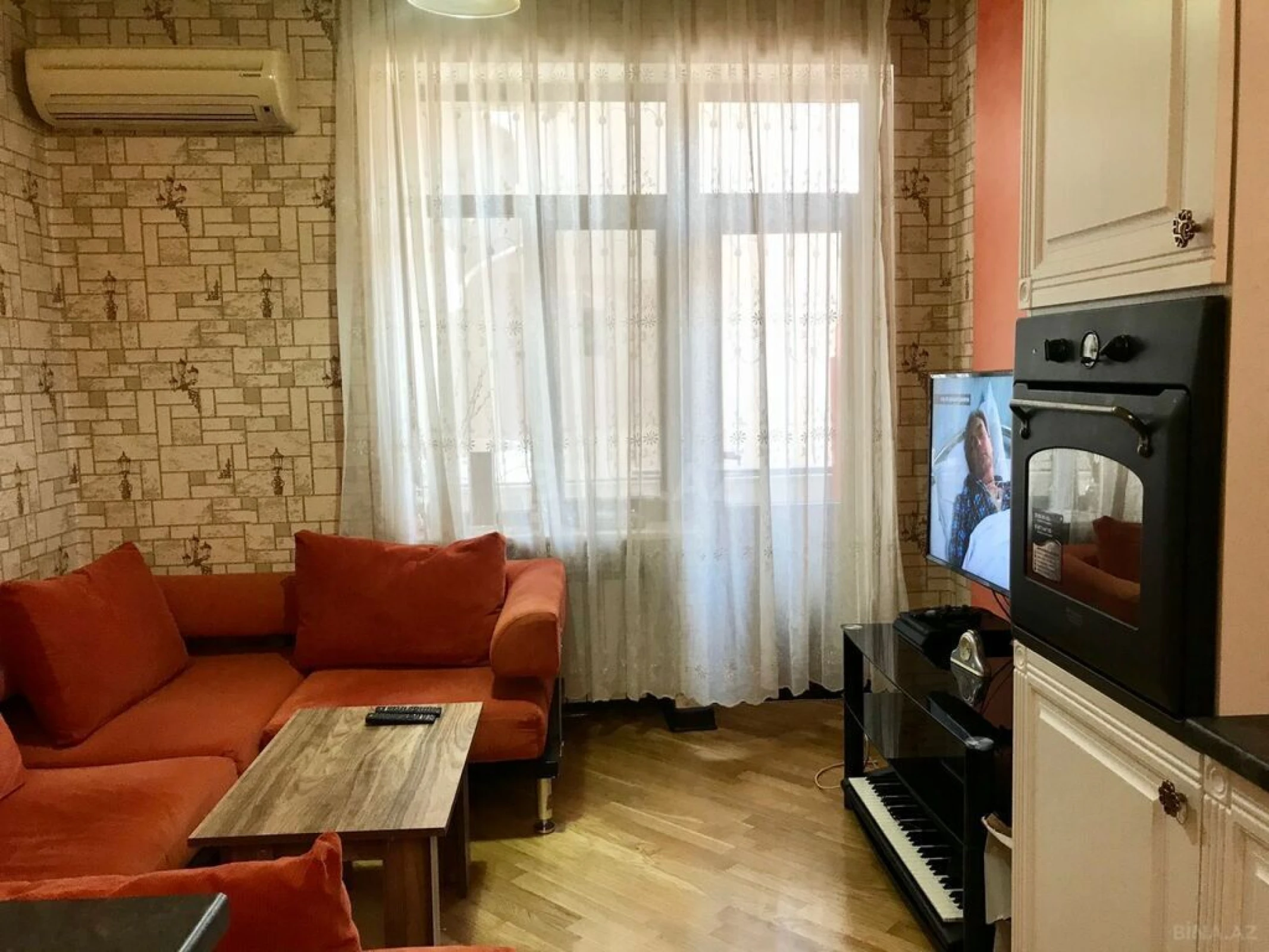 Satılır 3 otaqlı mənzil 130 m²
