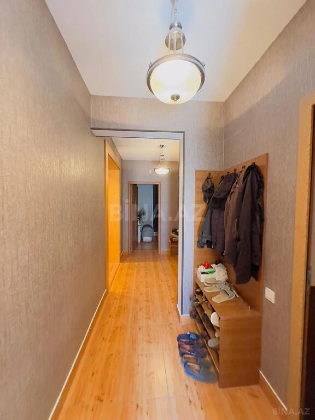 Satılır 5 otaqlı həyət evi 190 m²