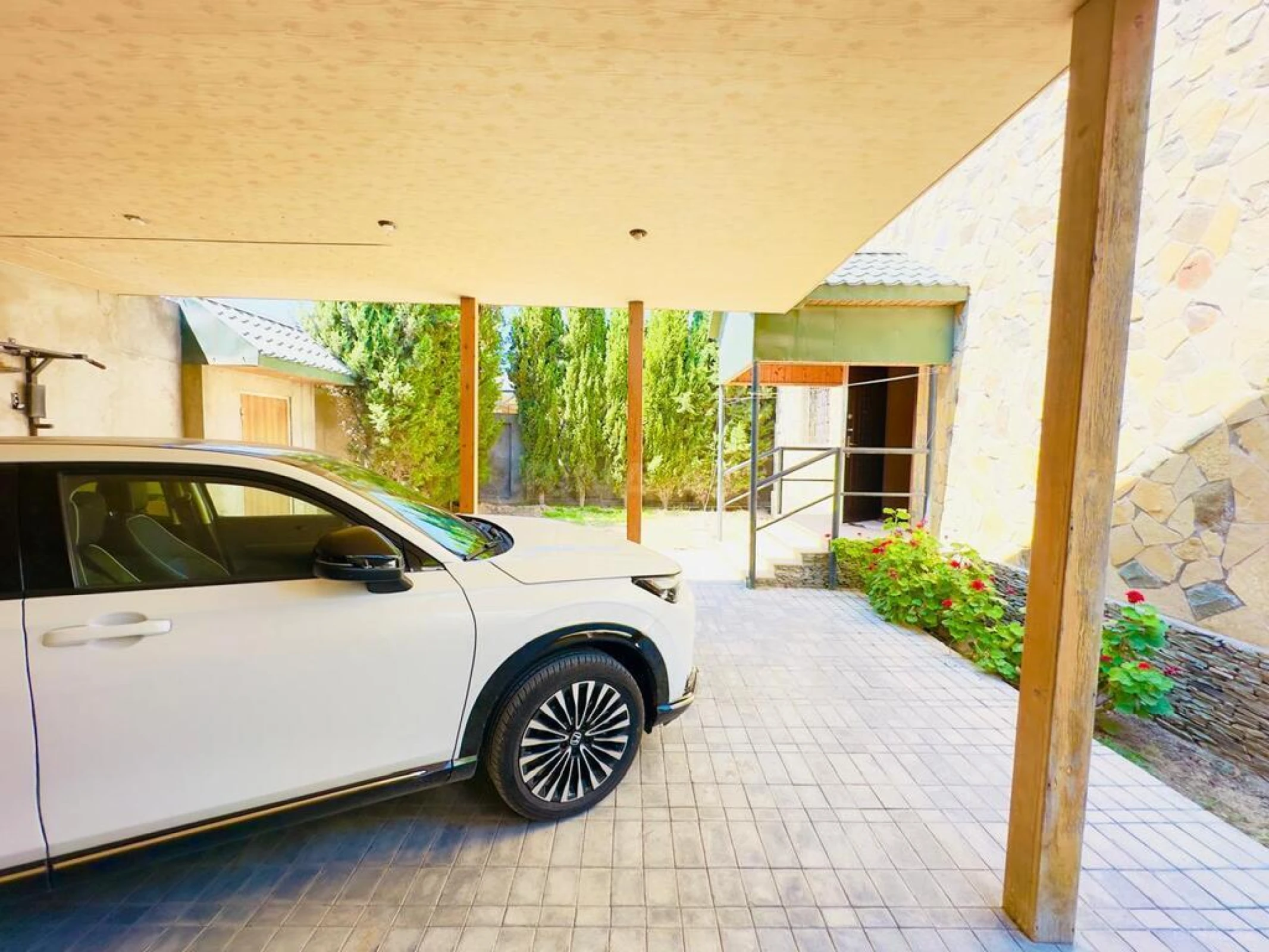 Satılır 5 otaqlı həyət evi 190 m²