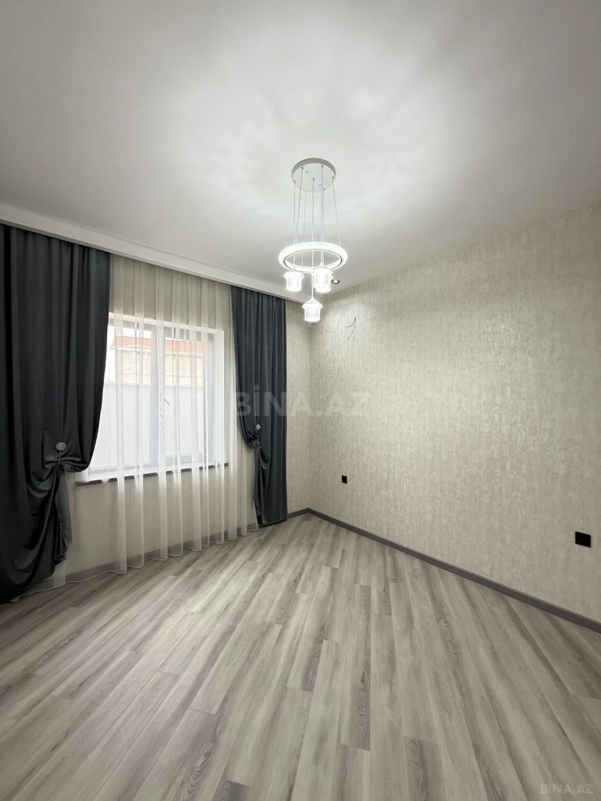 Satılır 4 otaqlı həyət evi 145 m²