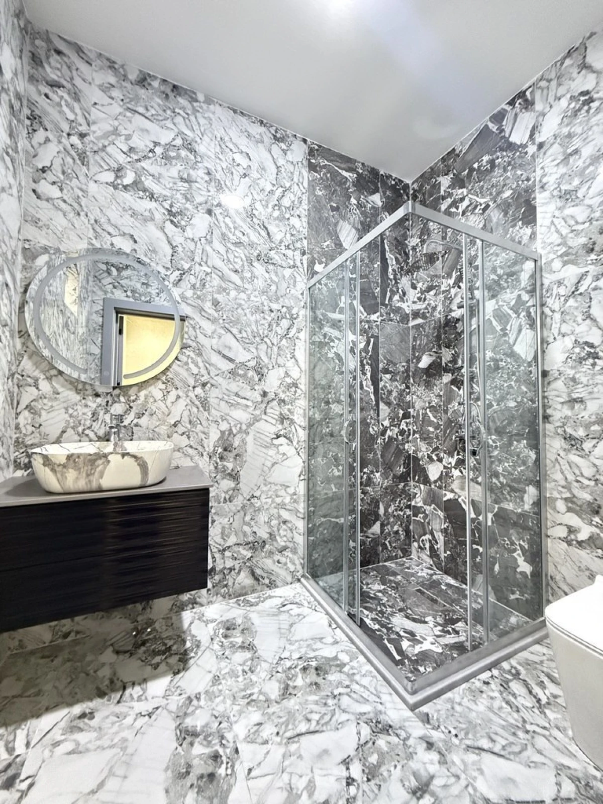 Satılır 4 otaqlı həyət evi 145 m²