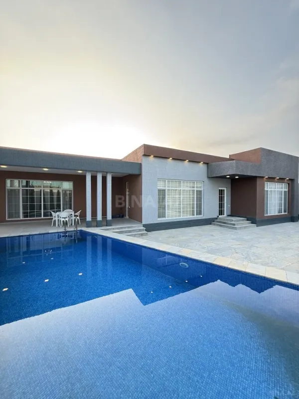 Satılır 5 otaqlı həyət evi 246 m²