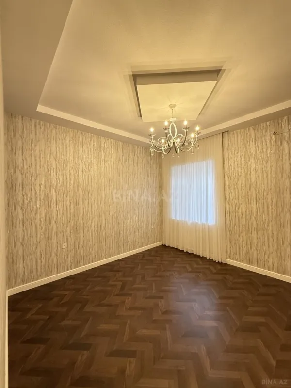 Satılır 5 otaqlı həyət evi 246 m²