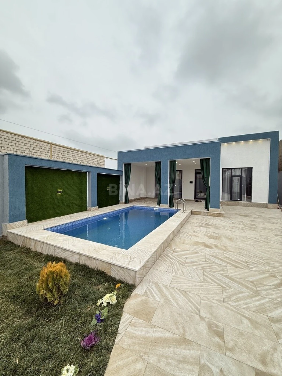 Satılır 4 otaqlı həyət evi 145 m²