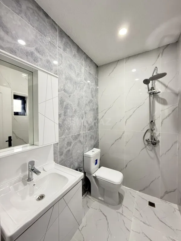 Satılır 4 otaqlı həyət evi 145 m²