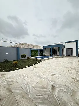 Satılır 4 otaqlı həyət evi 145 m²