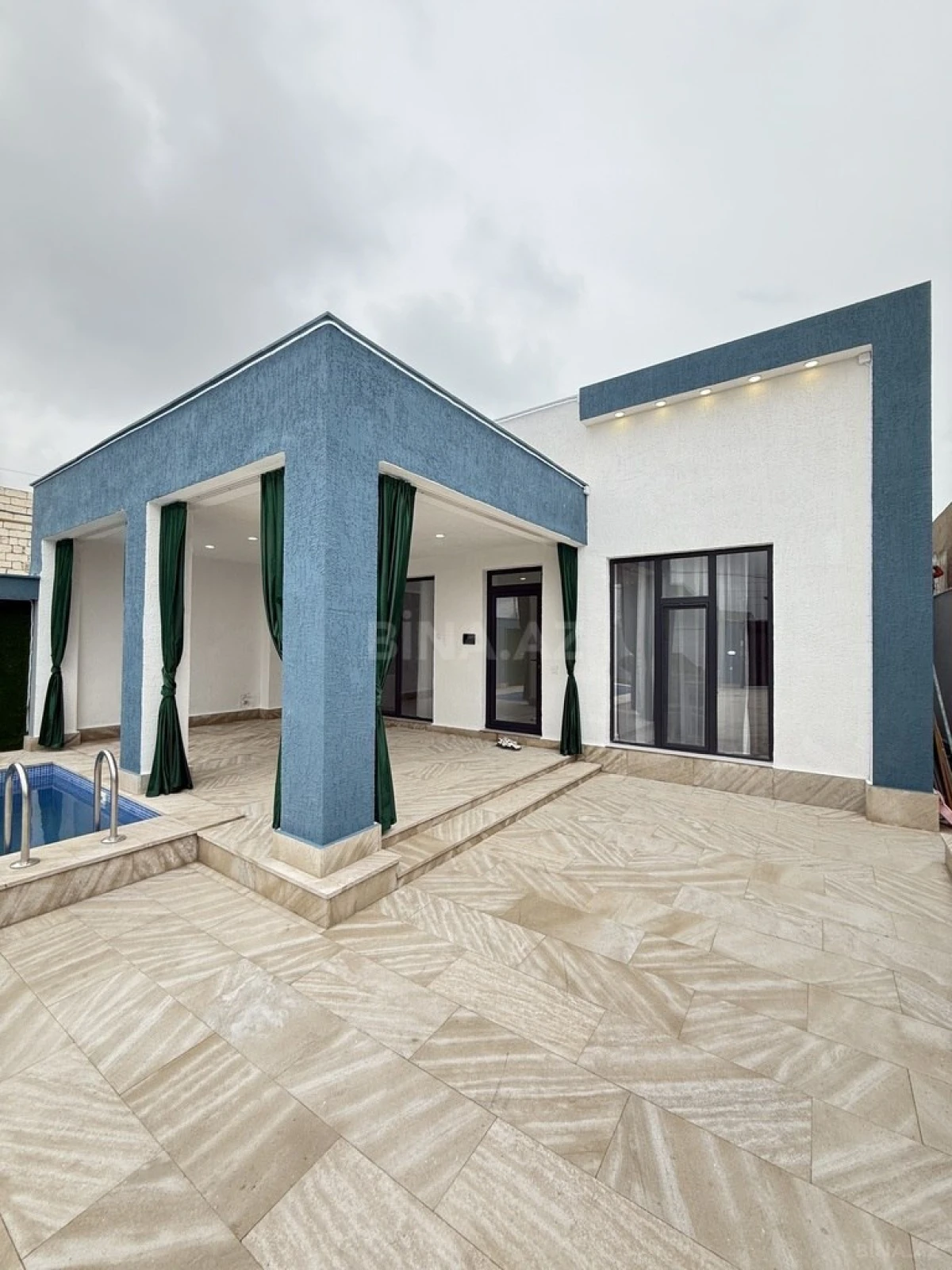 Satılır 4 otaqlı həyət evi 145 m²