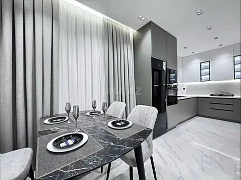 Satılır 2 otaqlı mənzil 65 m²