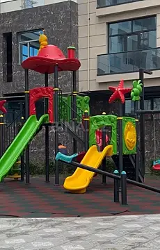 Satılır 5 otaqlı mənzil 265.8 m²