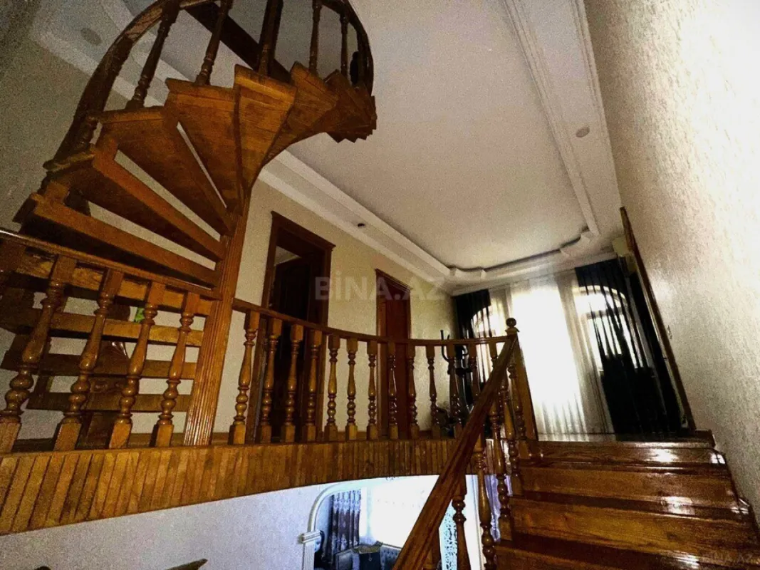 Kirayə verilir 6 otaqlı ofis 600 m²