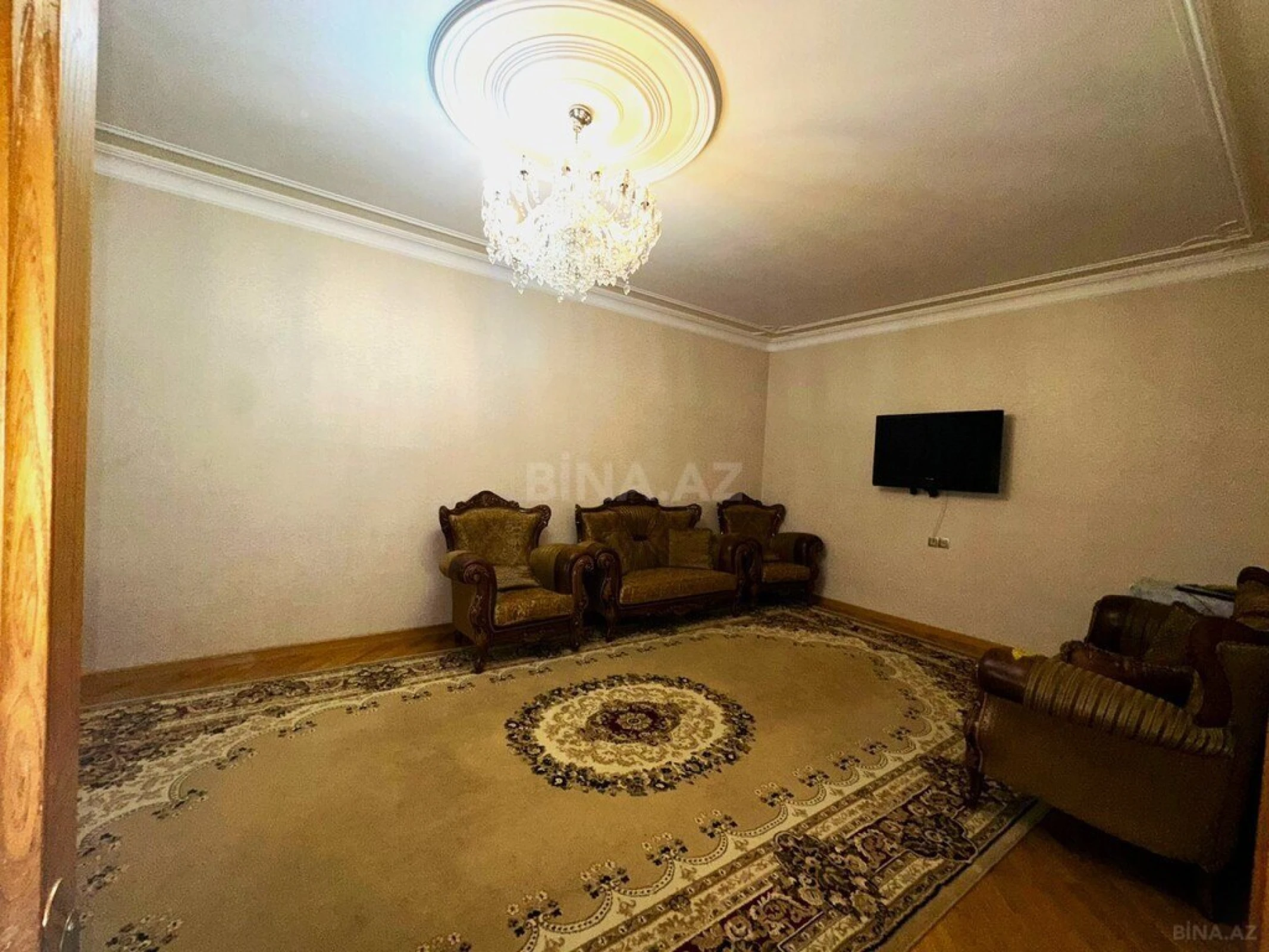 Kirayə verilir 6 otaqlı ofis 600 m²