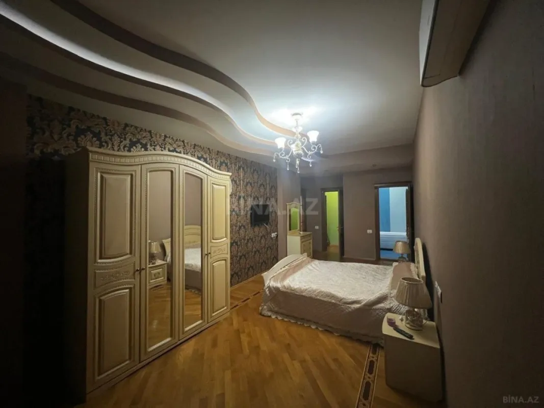 Kirayə verilir 3 otaqlı mənzil 215 m²