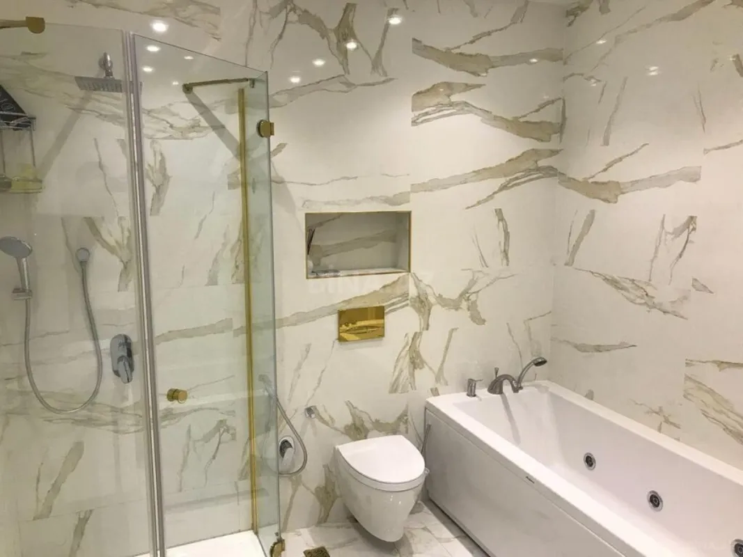 Kirayə verilir 3 otaqlı mənzil 215 m²