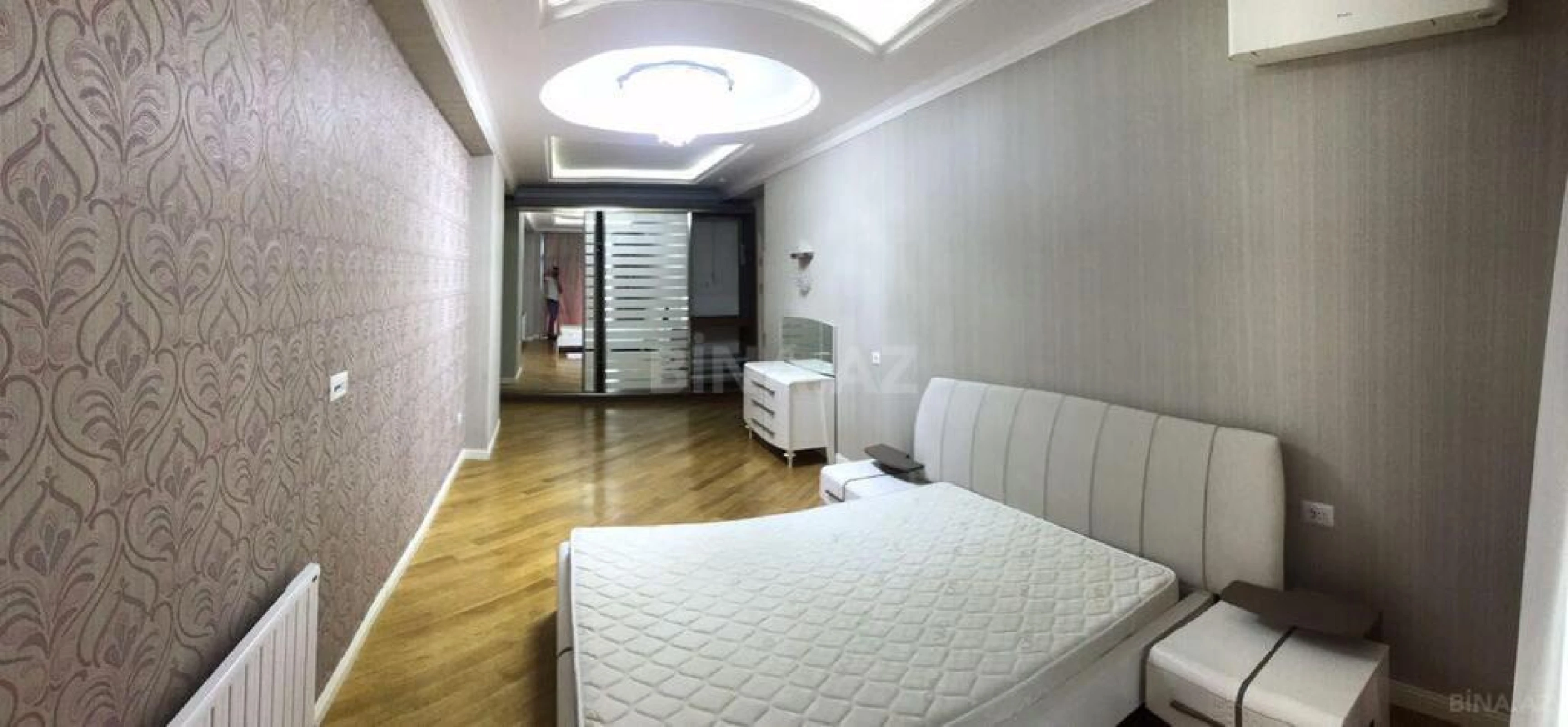 Kirayə verilir 3 otaqlı mənzil 215 m²
