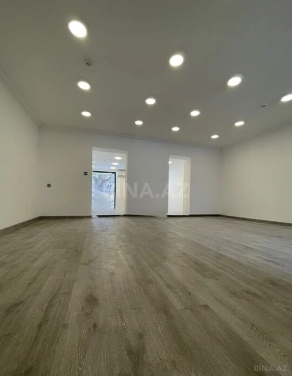 Satılır obyekt 70 m²