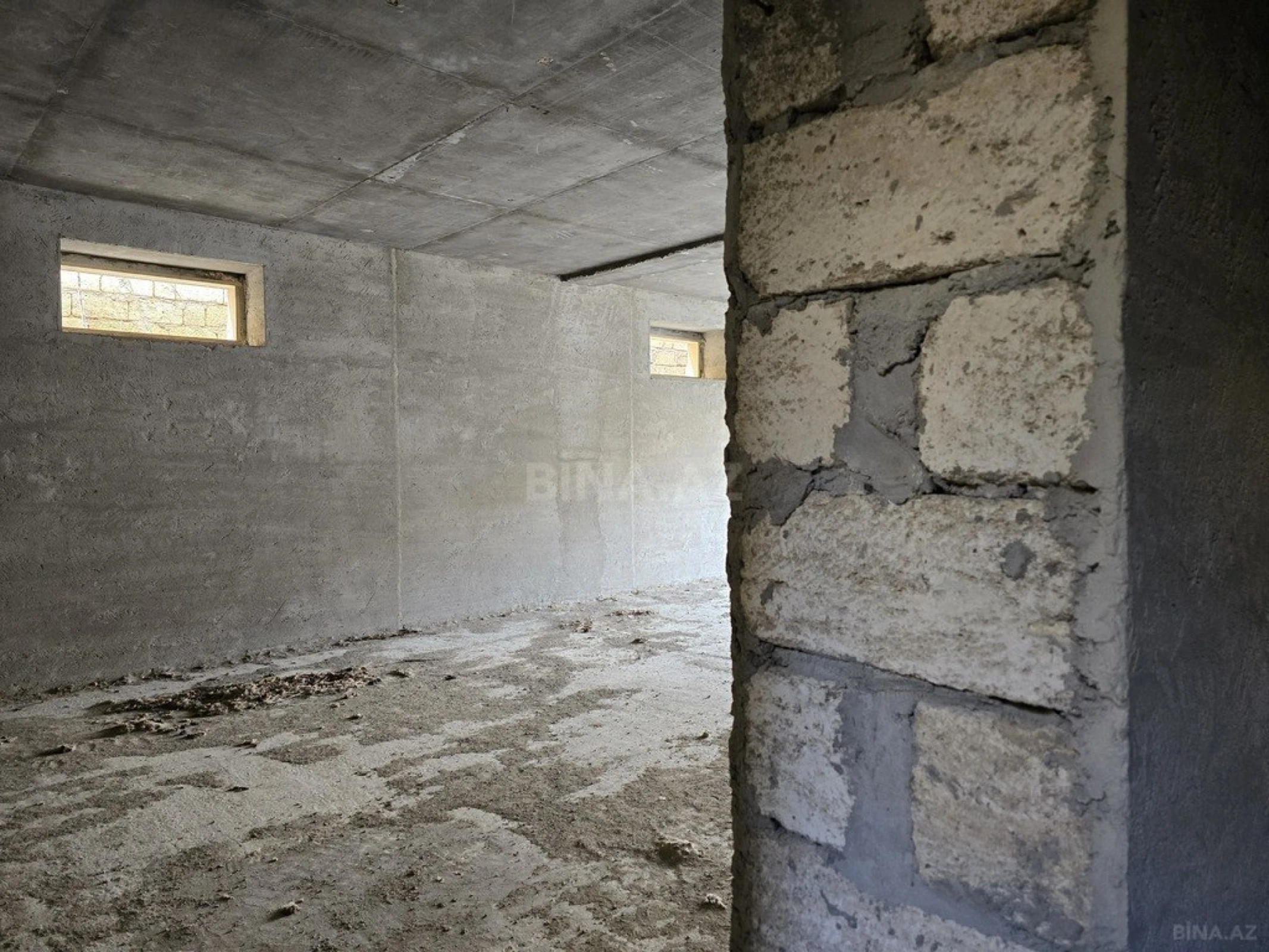 Satılır 7 otaqlı həyət evi 710 m²