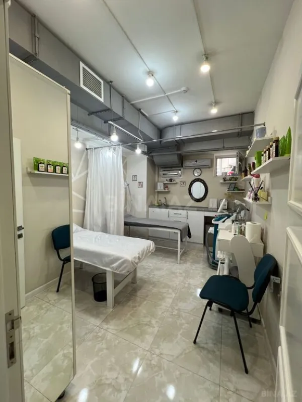 Satılır obyekt 280 m²