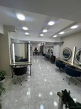 Satılır obyekt 280 m²