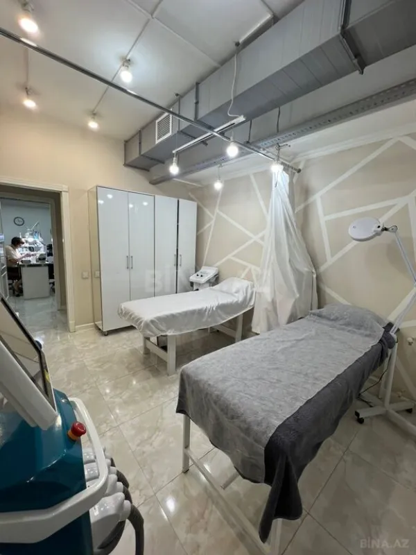 Satılır obyekt 280 m²