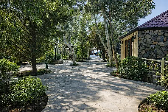 Satılır obyekt 1000 m²