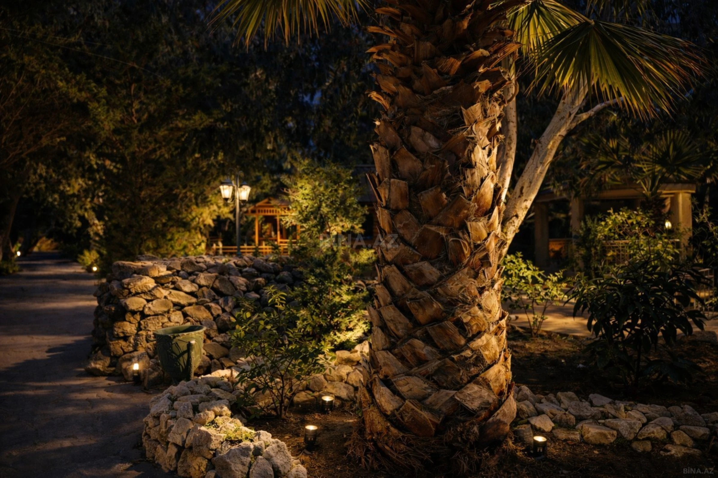 Satılır obyekt 1000 m²