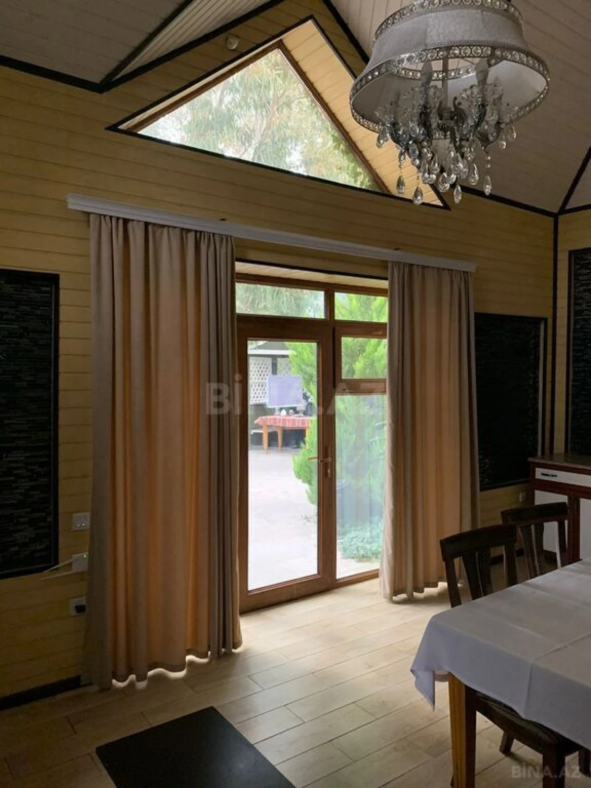 Satılır obyekt 1000 m²