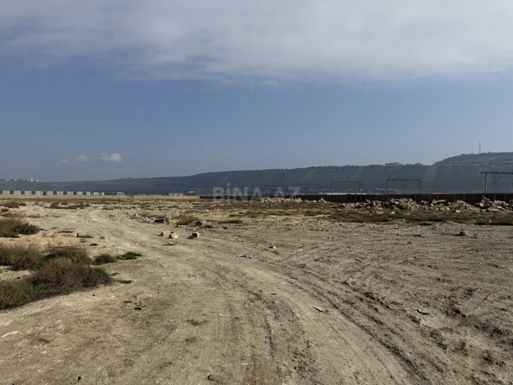 Satılır torpaq sahəsi 600 m²