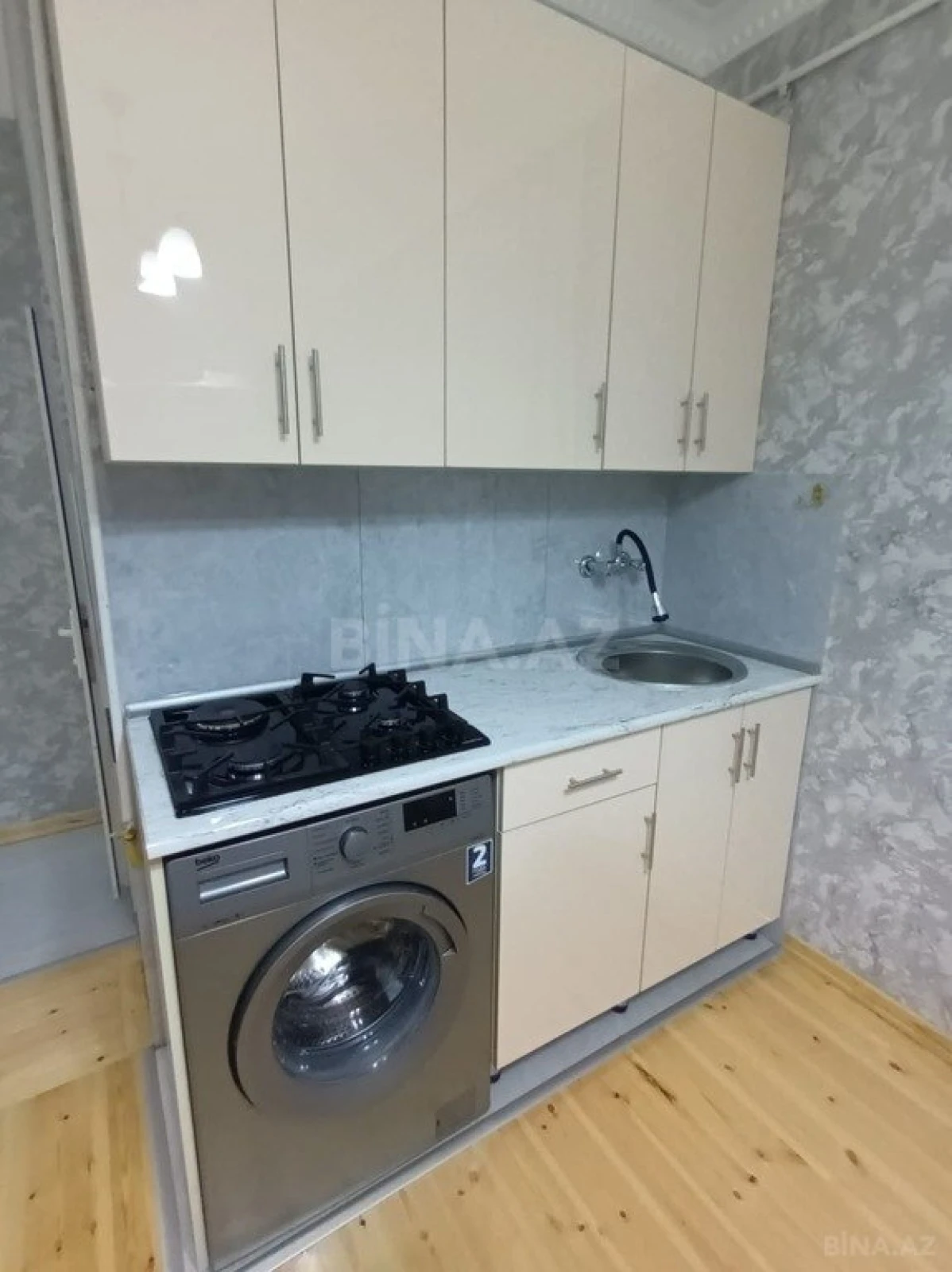 Kirayə verilir 1 otaqlı mənzil 40 m²